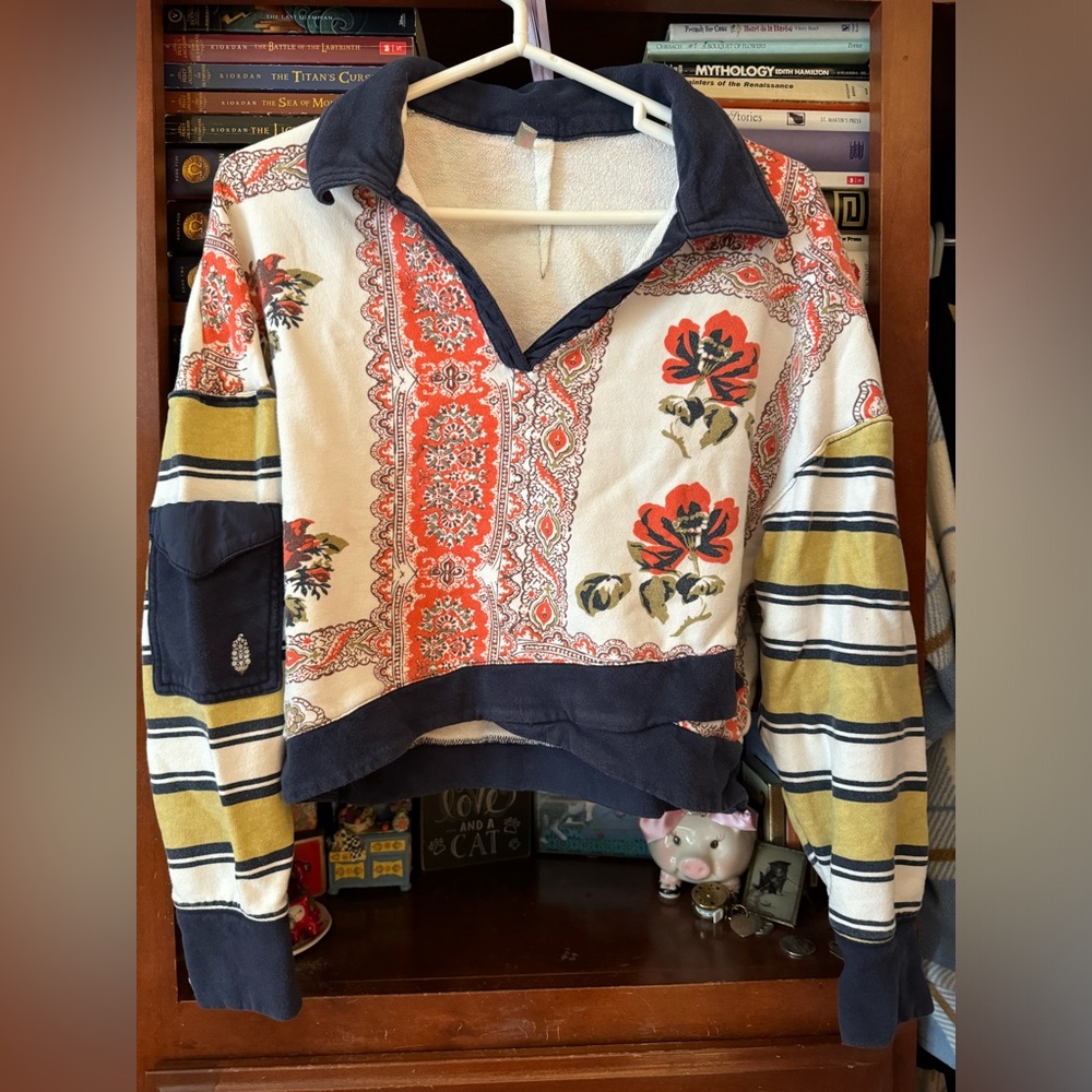 Women’s Free People floral lounge set. Size M. 100% cotton / terry cloth inside.